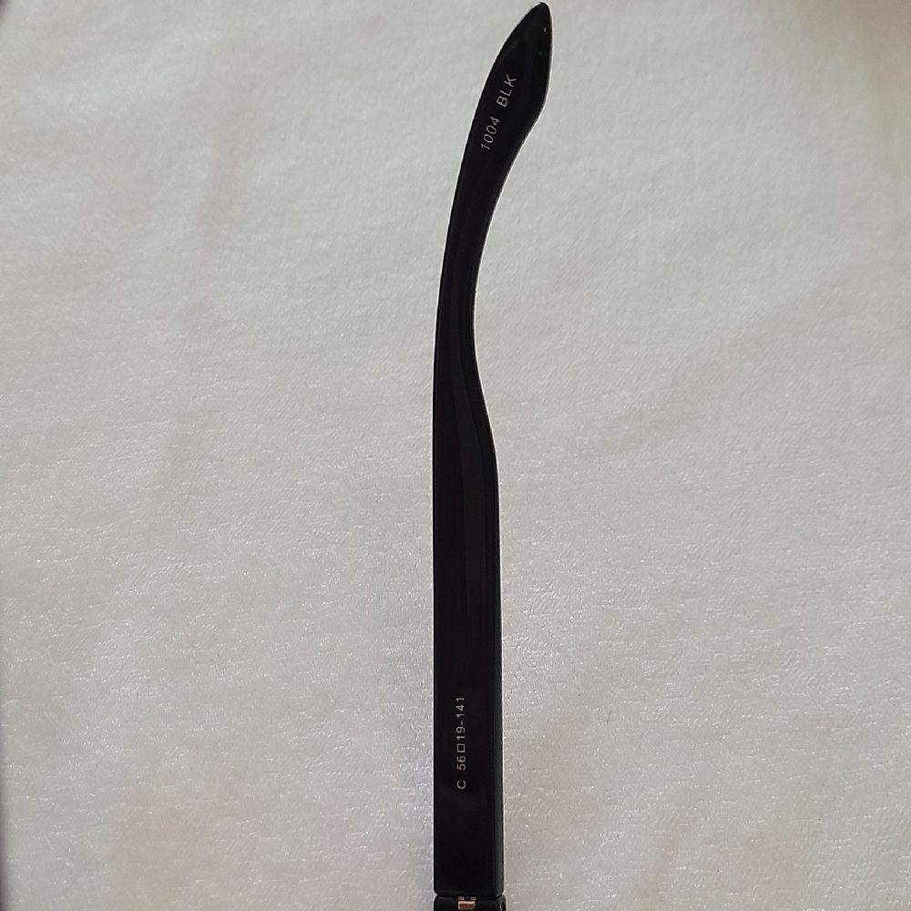 Black Sunglasses - Picture 5 of 11